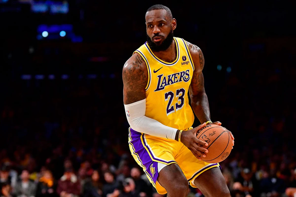 [[NBA çempionu:]] “Lebron oynamaqdan bezib”