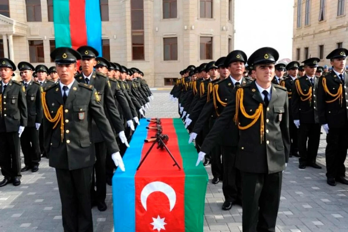 Kursantlara [[bir sıra normalar]] tətbiq ediləcək