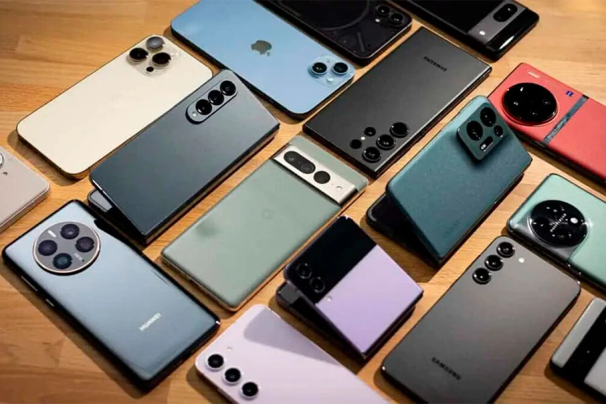 Azərbaycan birinci rübdə 6 ölkədən 82,8 milyon dəyərində smartfon alıb