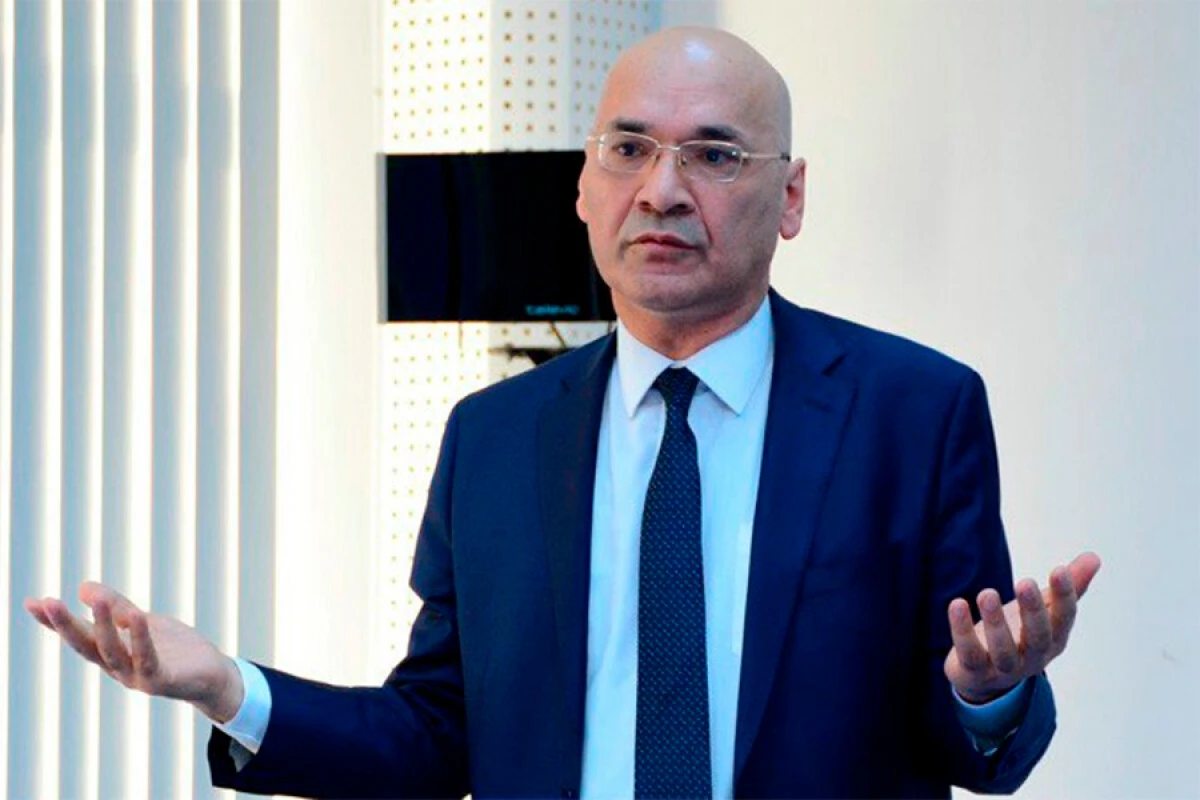 Osman Gündüz bank kartlarından oğurluqla bağlı çağırış etdi: [[Adları açıqlayın, biz də bilək...]]