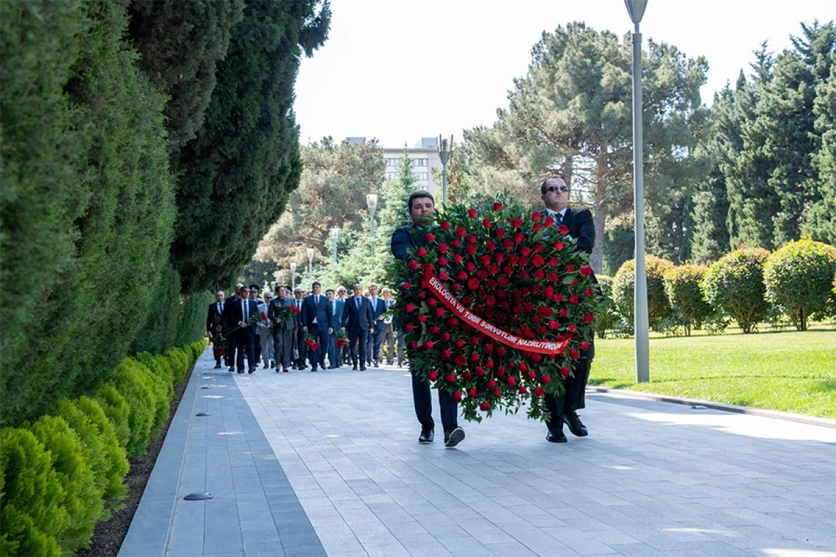 Ekologiya və Təbii Sərvətlər Nazirliyi [[işçiləri peşə bayramını]] qeyd etdilər