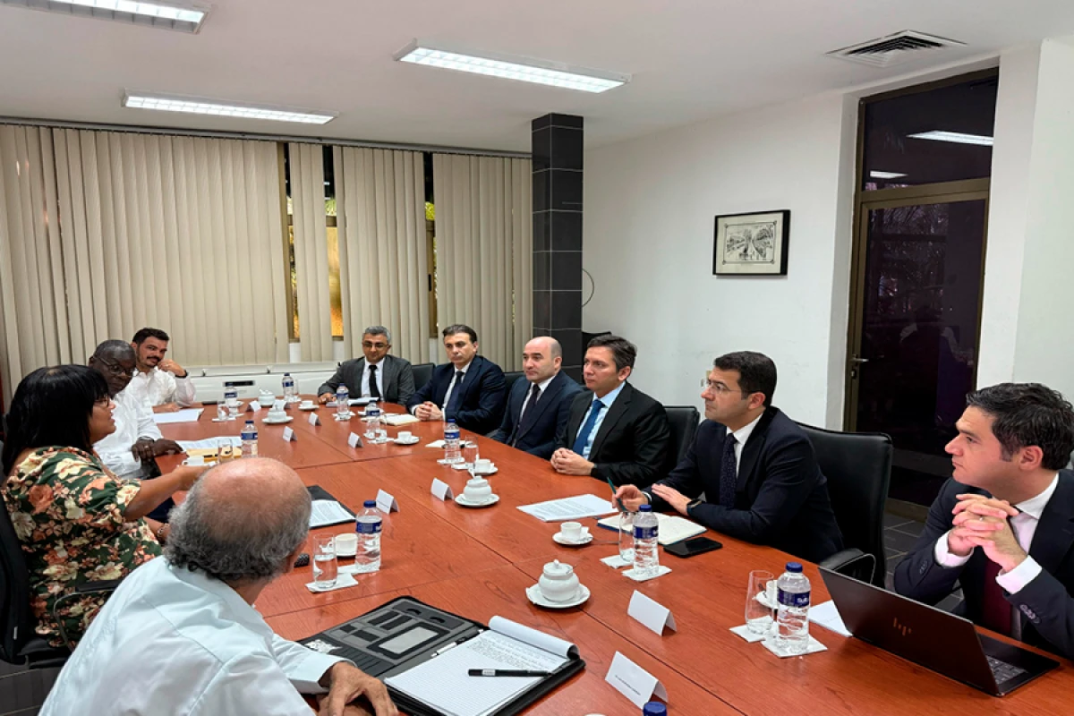Yalçın Rəfiyev [[Kubaya səfər etdi]]