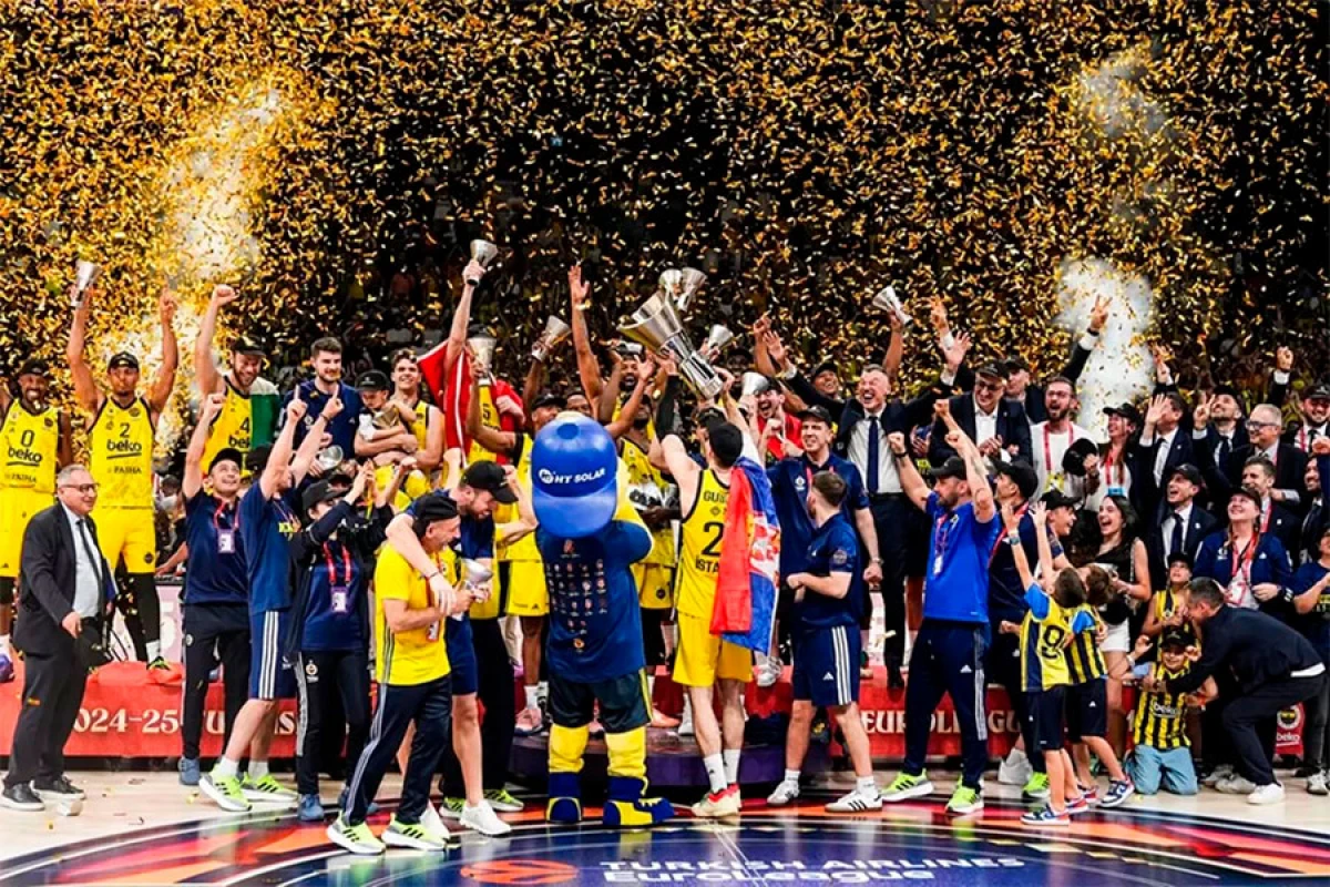“Fənərbağça”dan [[ikinci çempionluq]]