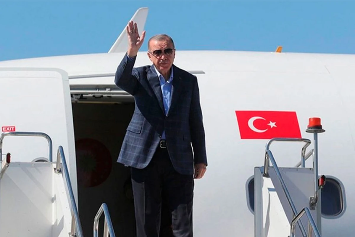 Ərdoğan​​​​​​​ [[Azərbaycana səfərə gəlir]]