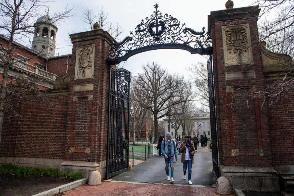 Ağ Ev Harvard Universitetini federal qrantlardan məhrum etmək istəyir