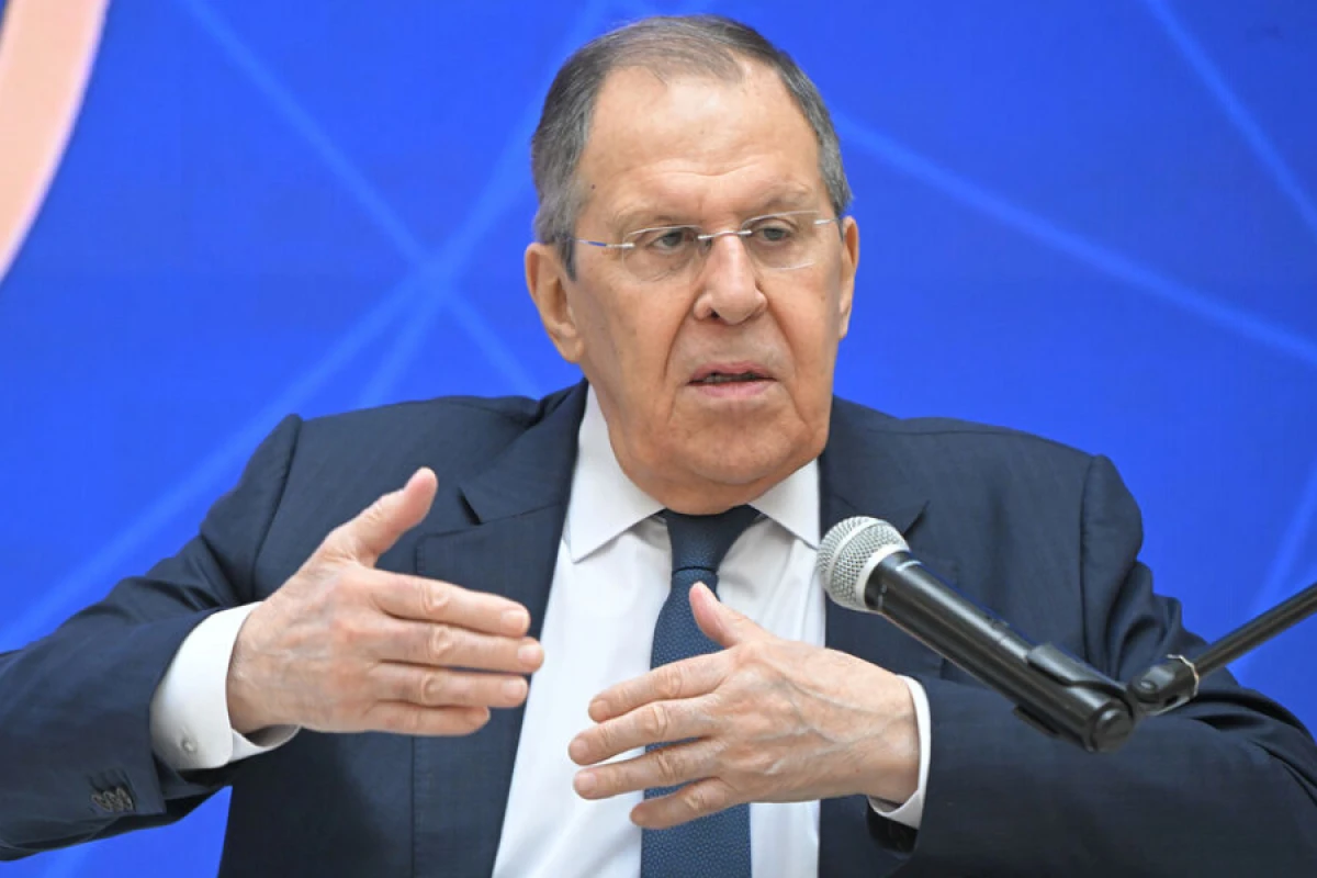 [[Lavrov:]] "Fransa Ukrayna ərazisində döyüşür"