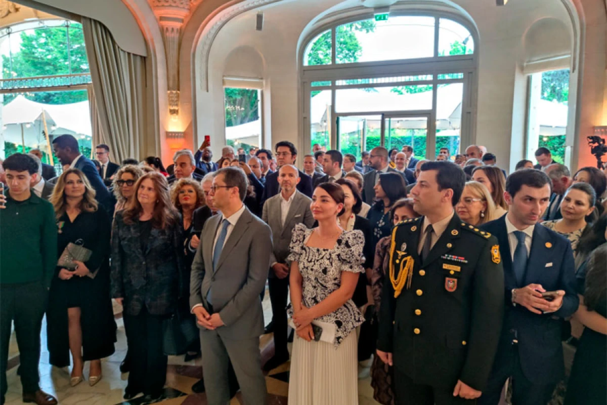 Parisdə 28 May – [[Müstəqillik Günü münasibəti ilə təntənəli qəbul keçirildi]]