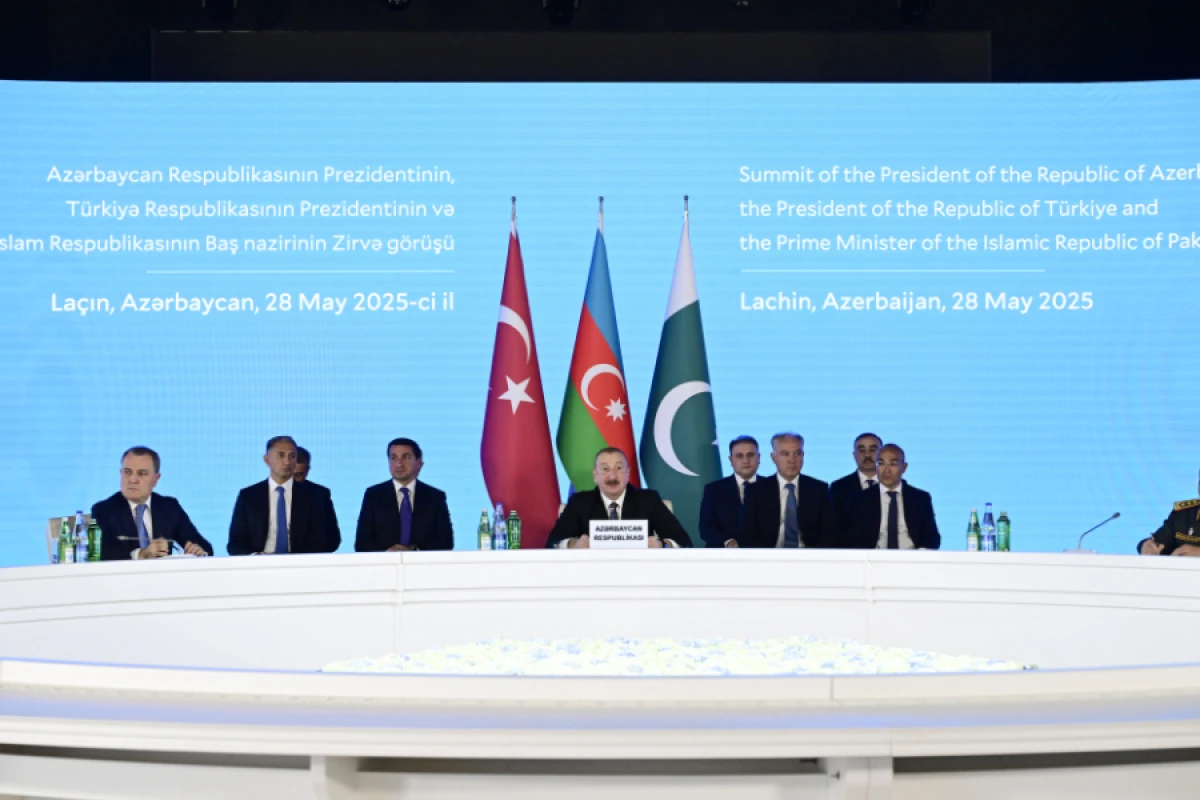 [[Azərbaycan Prezidenti:]] Bizim hərbi əməkdaşlığımız geniş coğrafiyada sülhü və sabitliyi gücləndirir
