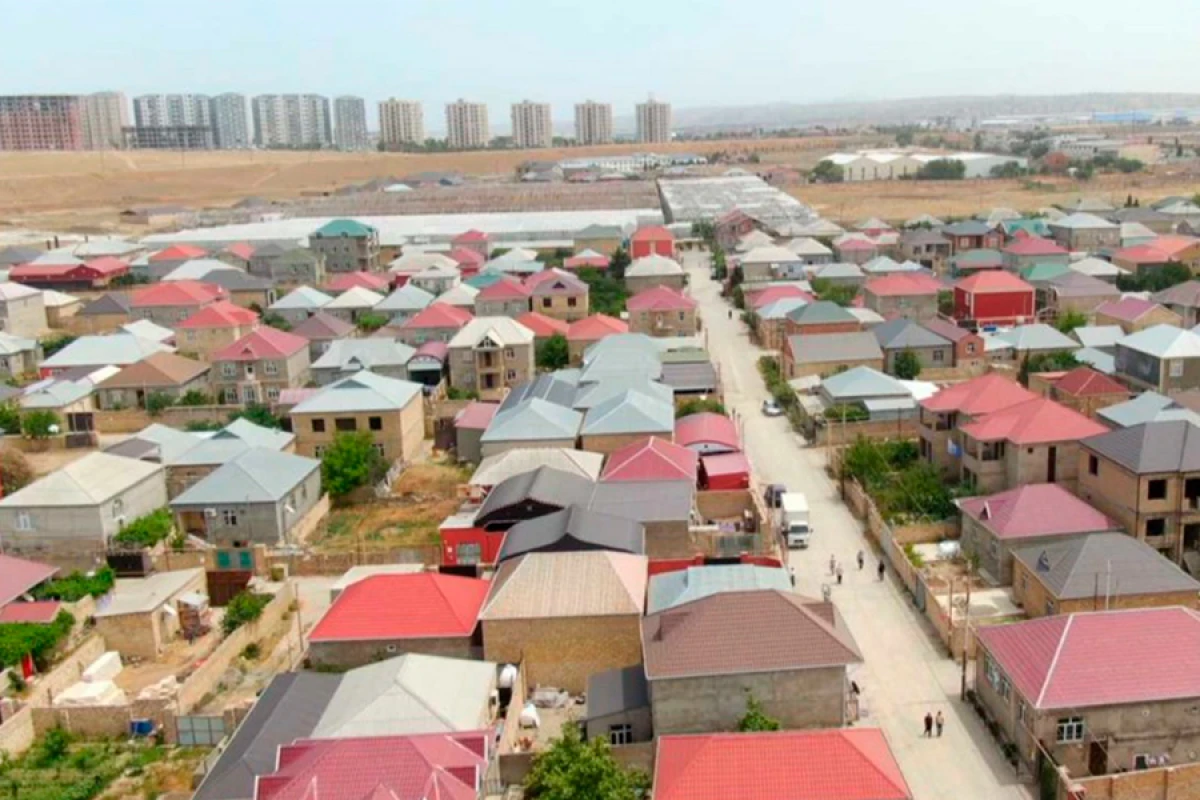 Hökməli qəsəbəsində [[2 küçə təmir edilir]]