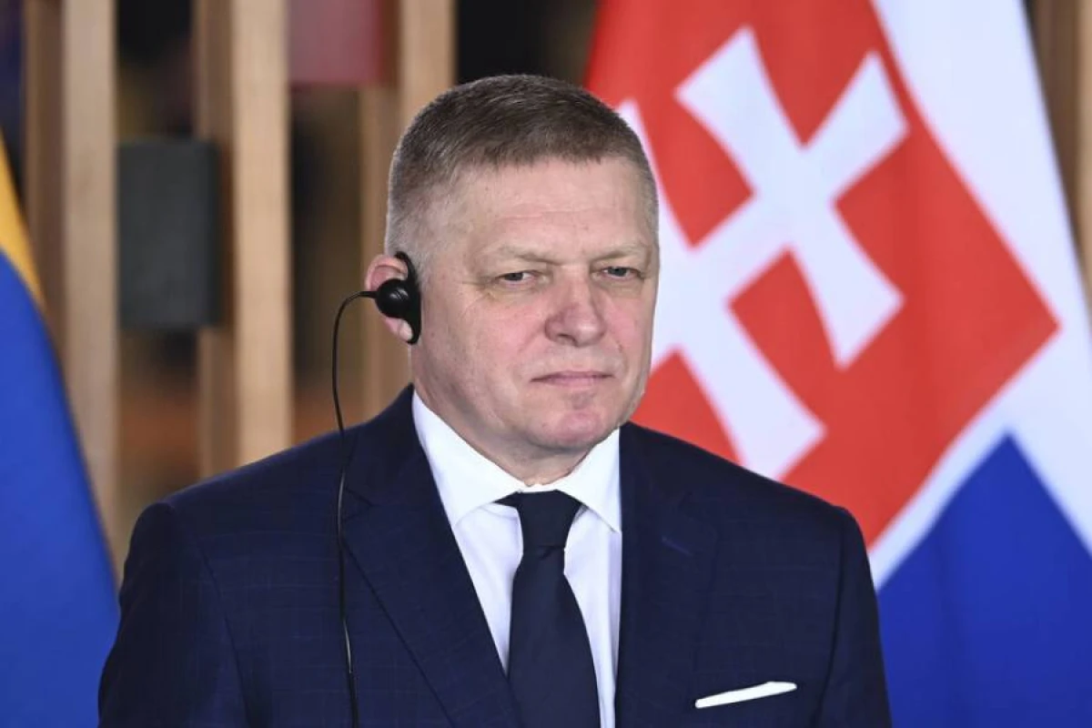 [[Fitso:]] “Slovakiya zərərli sanksiyaları dəstəkləməyəcək”