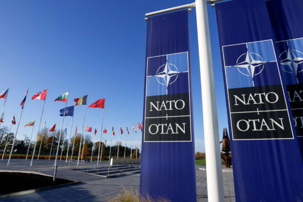 Ukrayna NATO sammitindən çıxarıldı