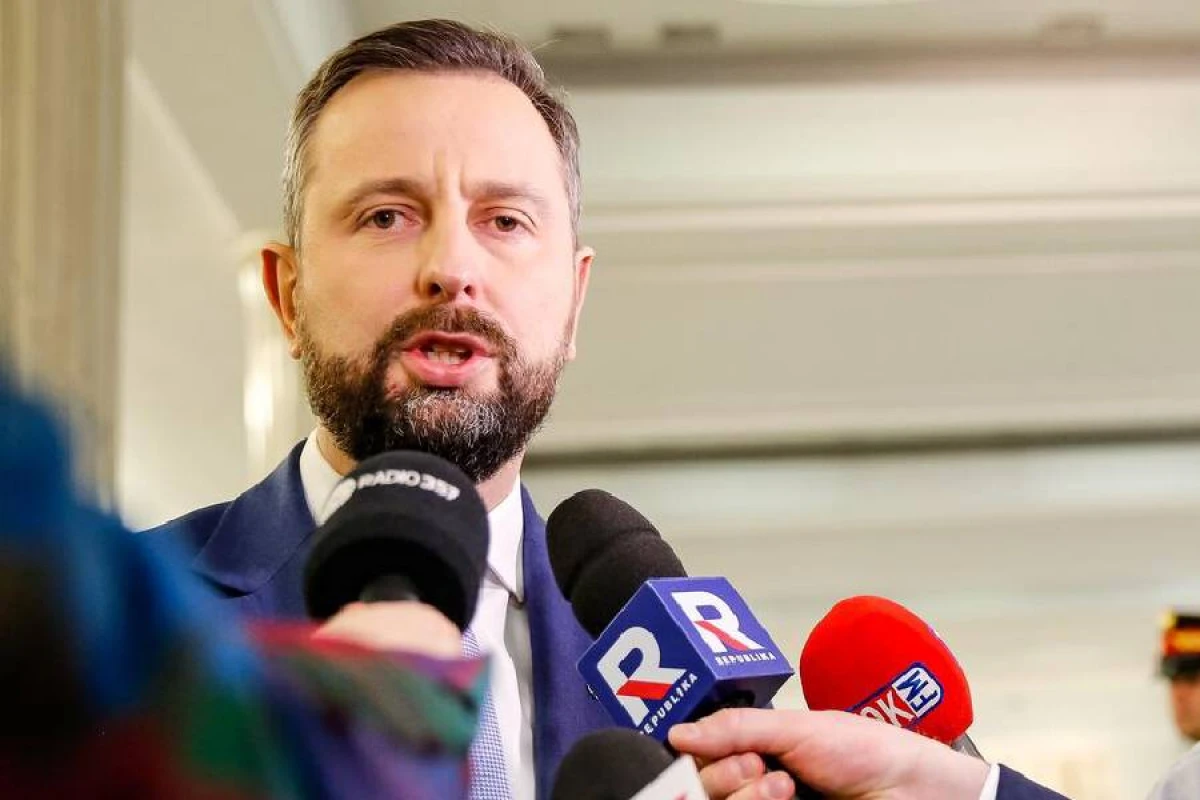 [[Polşa müdafiə naziri:]] “Dünya Ukrayna mövzusundan yorulub”