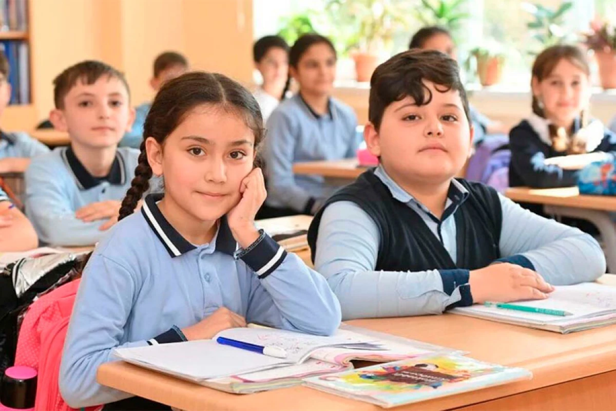 Bakıda [[yerdəyişməsi aparılan]] şagirdlərin sayı açıqlandı
