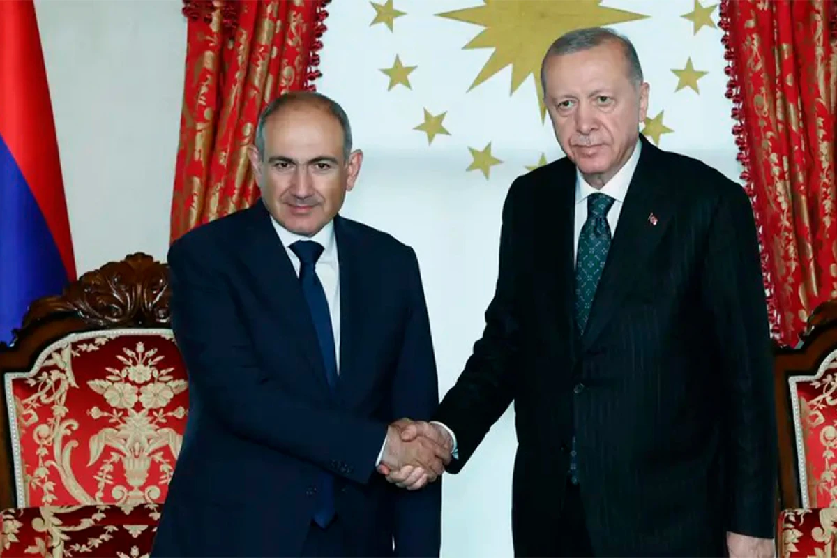 Erməni cəmiyyəti [[Paşinyanın Türkiyə səfərini niyə “həzm edə bilmir”?]]