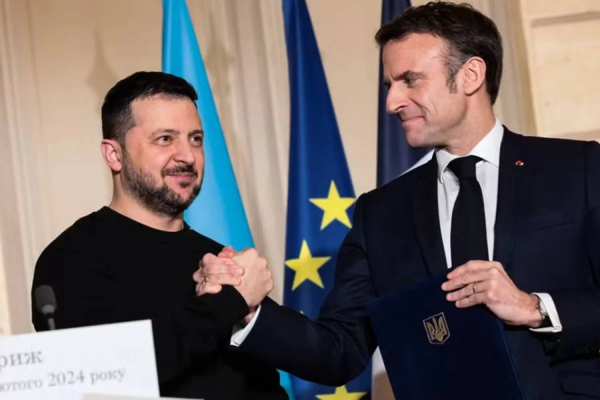 Makron Zelenskiyə Putinlə danışığı barədə məlumat verdi