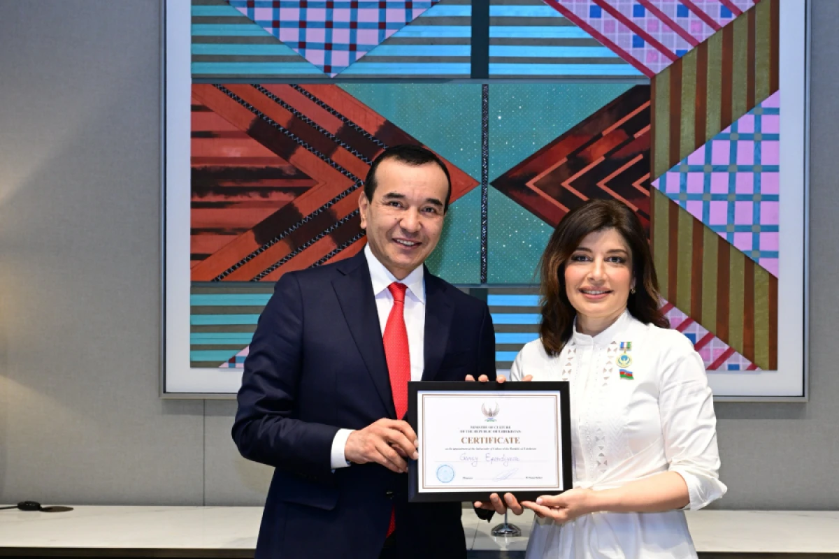 [[Günay Əfəndiyeva]] "Özbəkistanın mədəniyyət elçisi" medalı ilə təltif edildi