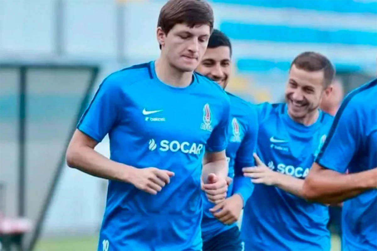 Azərbaycan millisinin [[sabiq futbolçusu]] karyerasını bitirdi