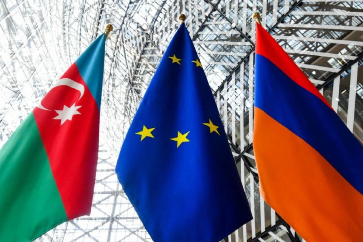 [[Aİ Azərbaycan və Ermənistan]] liderlərinin görüşünü alqışlayır və ölkələr arasında normallaşmanı dəstəkləyir