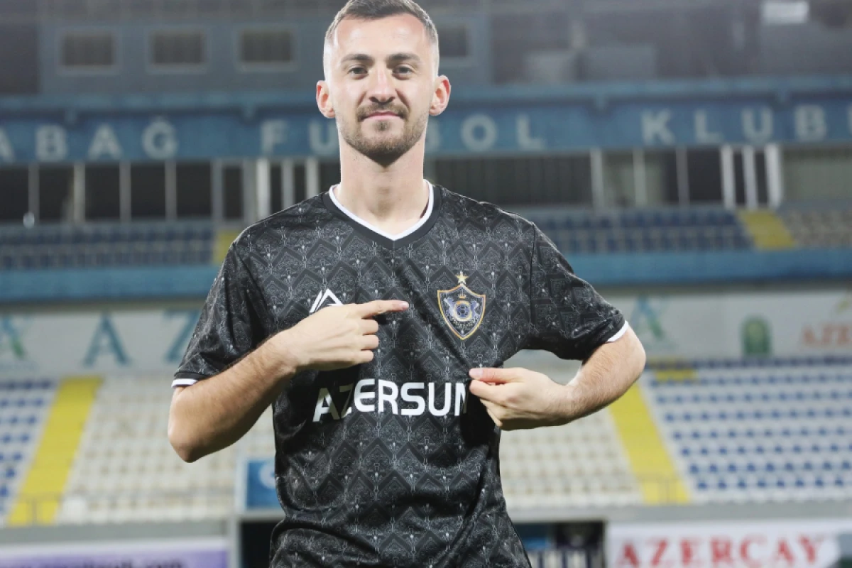 [[“Qarabağ” Redon Cica]] ilə yollarını ayırdı