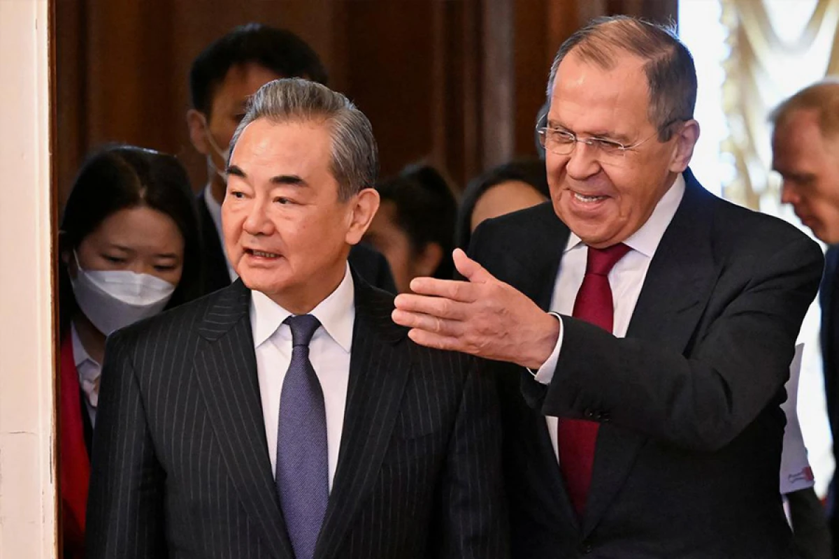 Lavrov və Van İnin müzakirə etdiyi [[məsələlər açıqlandı]]