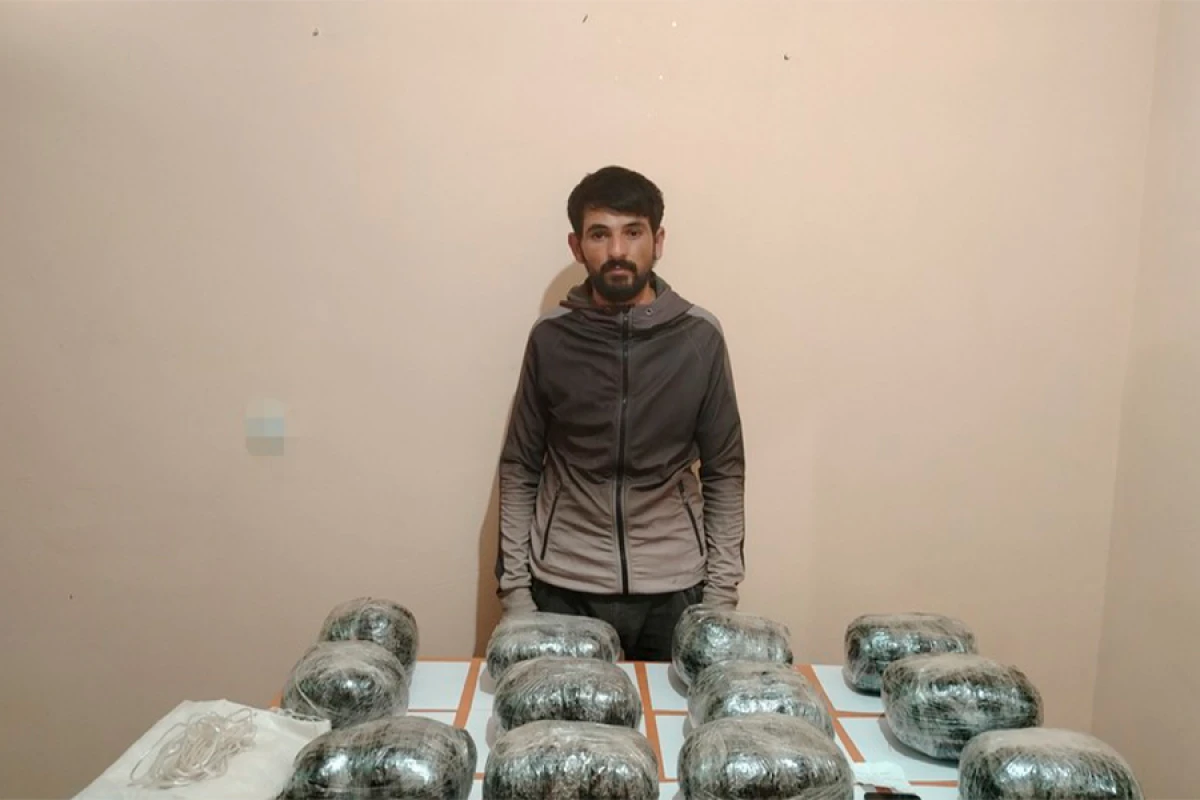 [[13 kiloqram narkotik vasitənin]] ölkə ərazisinə keçirilməsinin qarşısı alındı