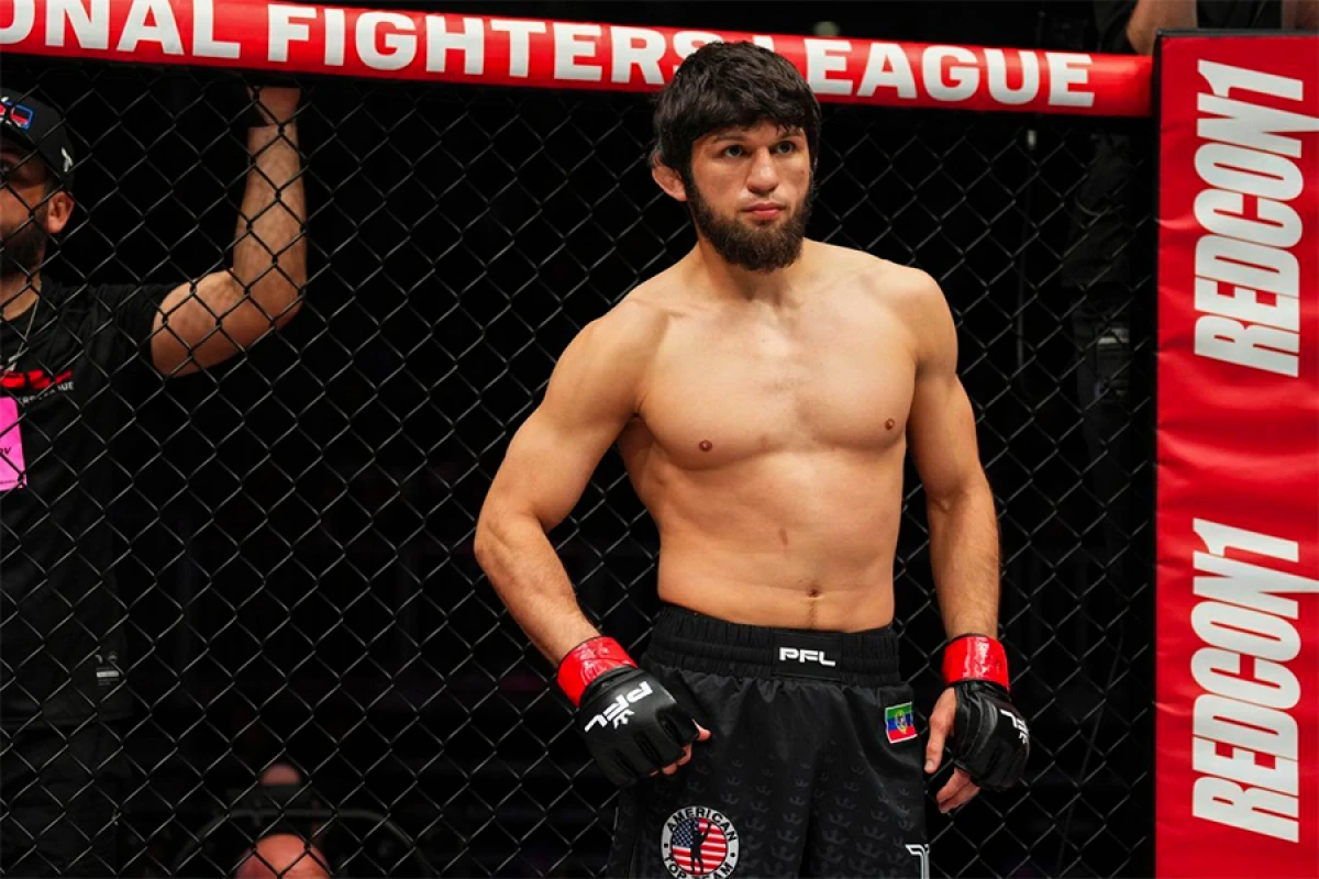 Rusiyalı MMA döyüşçüsü [[küçədə]] güllələndi