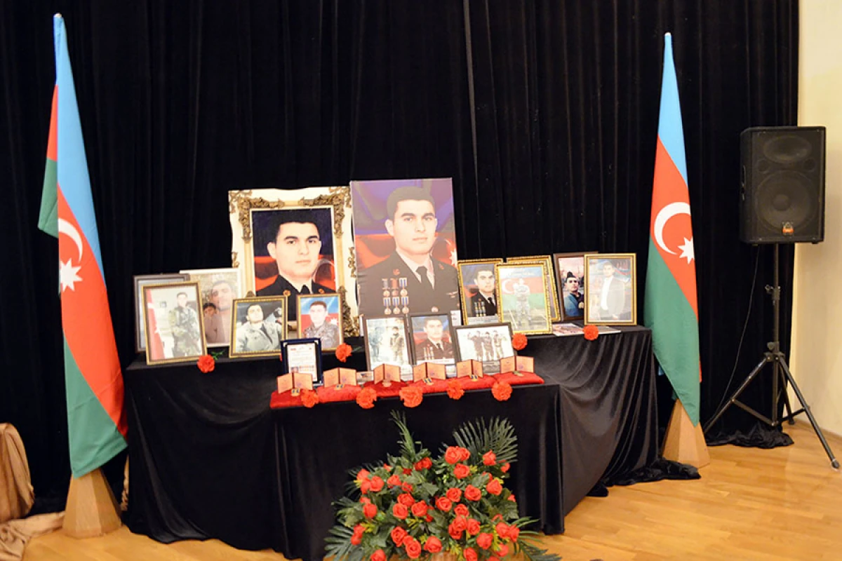 Şəhidlərimizin xatirəsi [[ehtiramla]] yad edildi