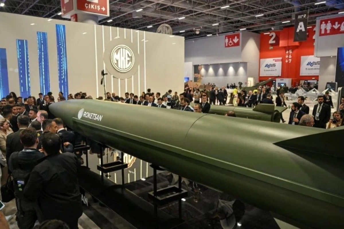 Türkiyə [[“Şimşək-2”]]  raketini təqdim etdi