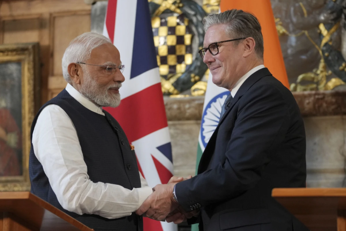 Britaniya və Hindistan arasında [[ən böyük ticarət sazişi imzalandı]]
