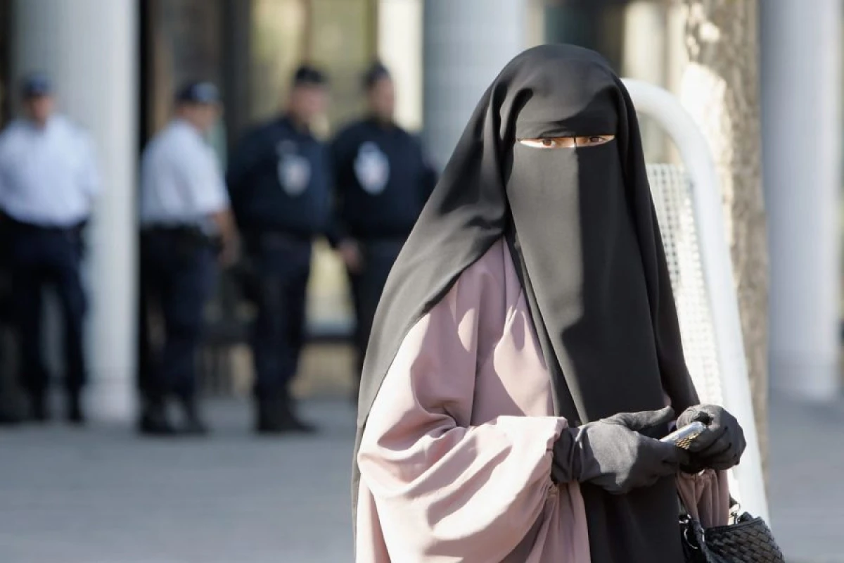 Qazaxıstanda niqab qadağası [[təsdiqləndi]]