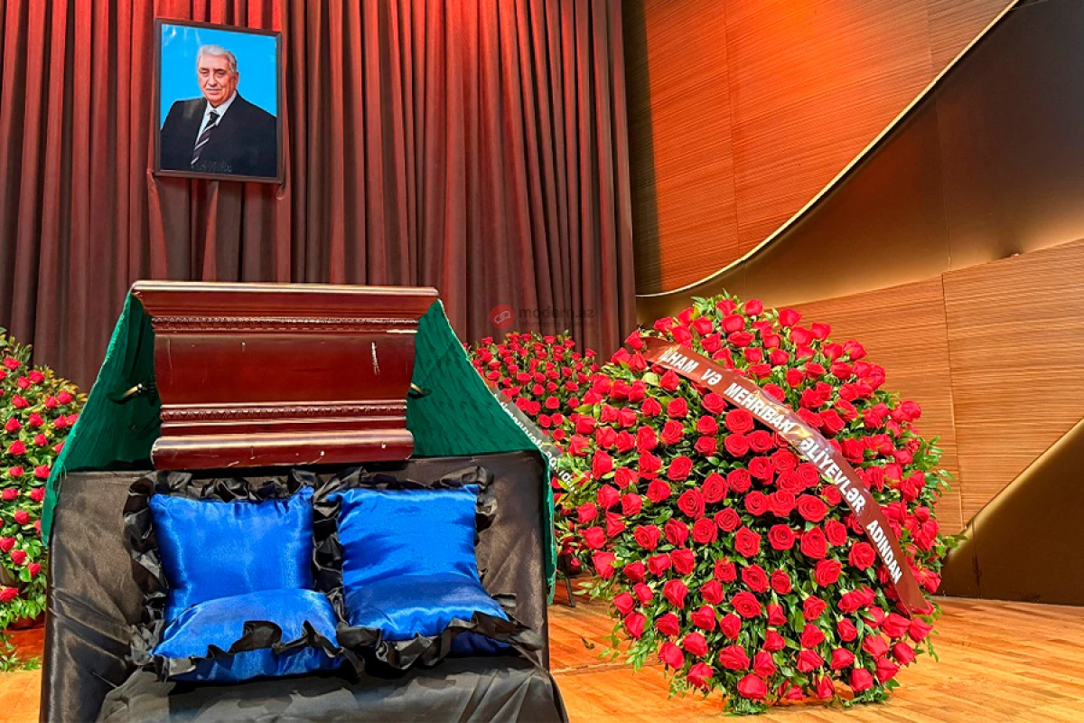 [[İlham Əliyev və Mehriban Əliyeva]] Xalq artisti Arif Babayevin vida mərasiminə əklil göndərdi