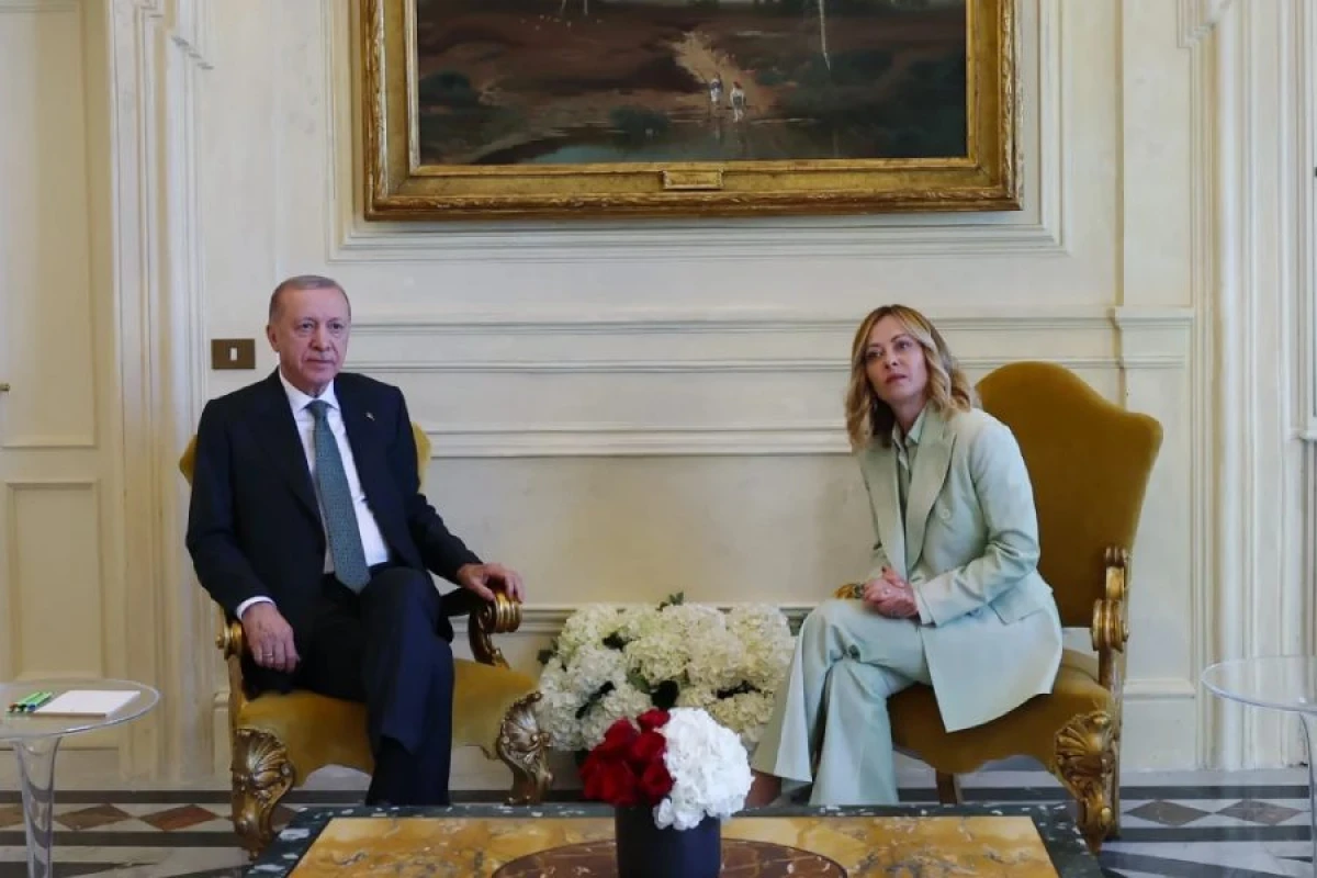 Ərdoğan Meloni ilə [[görüşəcək]]
