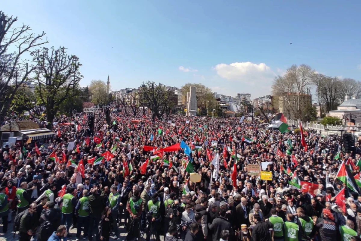 İstanbulda Qəzzaya [[dəstək yürüşü keçirildi]]