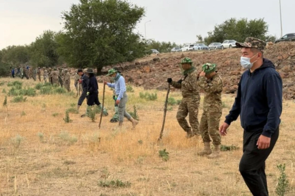Qazaxıstanda helikopter itkin düşdü: [[11 gündür ki, axtarılır]]
