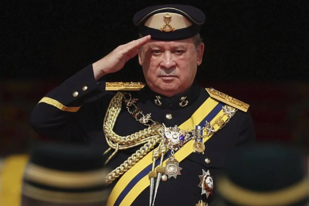 Malayziya kralı ilk dəfə Rusiyaya səfər etdi