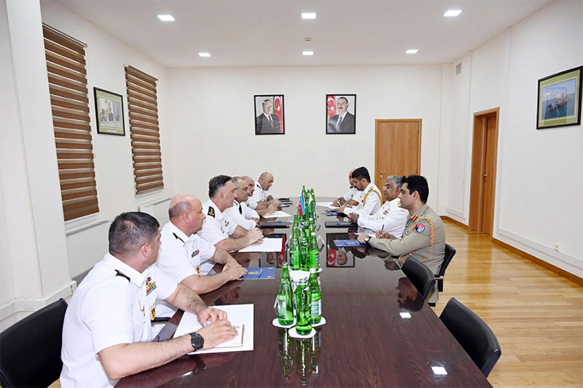 [[Azərbaycan və Pakistan HDQ komandanları]] arasında görüş keçirildi