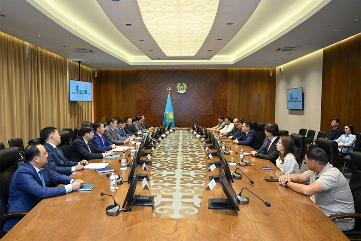 [[Qazaxıstan və Azərbaycan]] Alaköldə sanatoriyanın tikintisi üzrə iş aparır