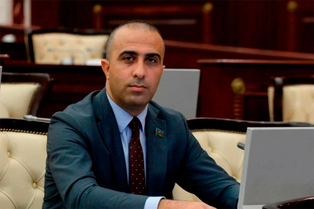 Ermənistan üçün yeganə nicat yolu: [[Sülh müqaviləsinin bir addımlığında - DEPUTAT]]