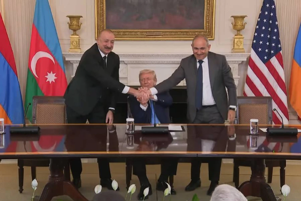 [[Politoloq:]] "ABŞ sülhün əsas təminatçılarındandır"