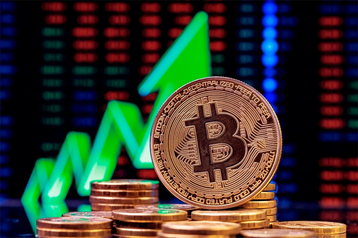 Bitcoin [[bahalaşdı]]