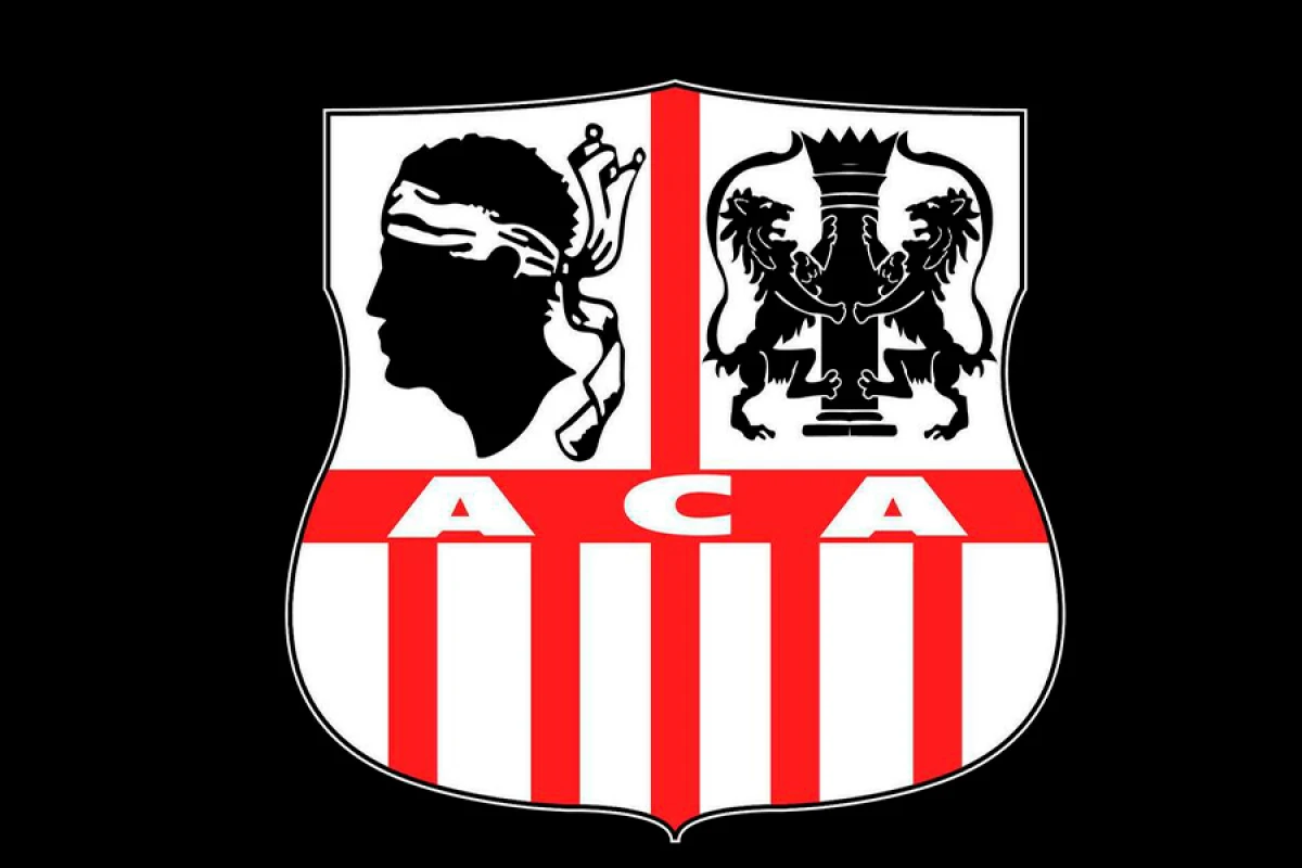 Futbol klubu [[müflis oldu]]