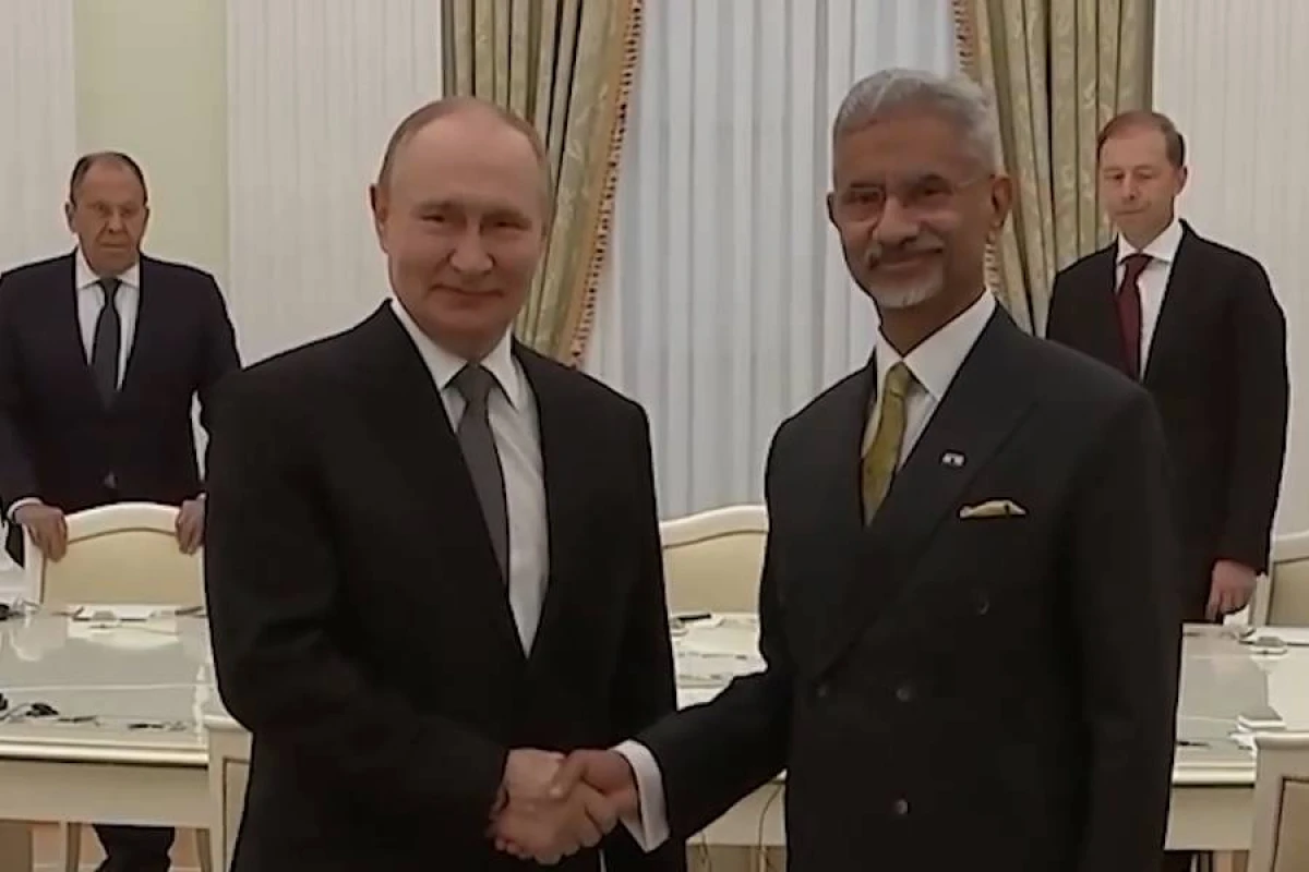 Putin Hindistanın xarici işlər nazirini Kremldə qəbul etdi