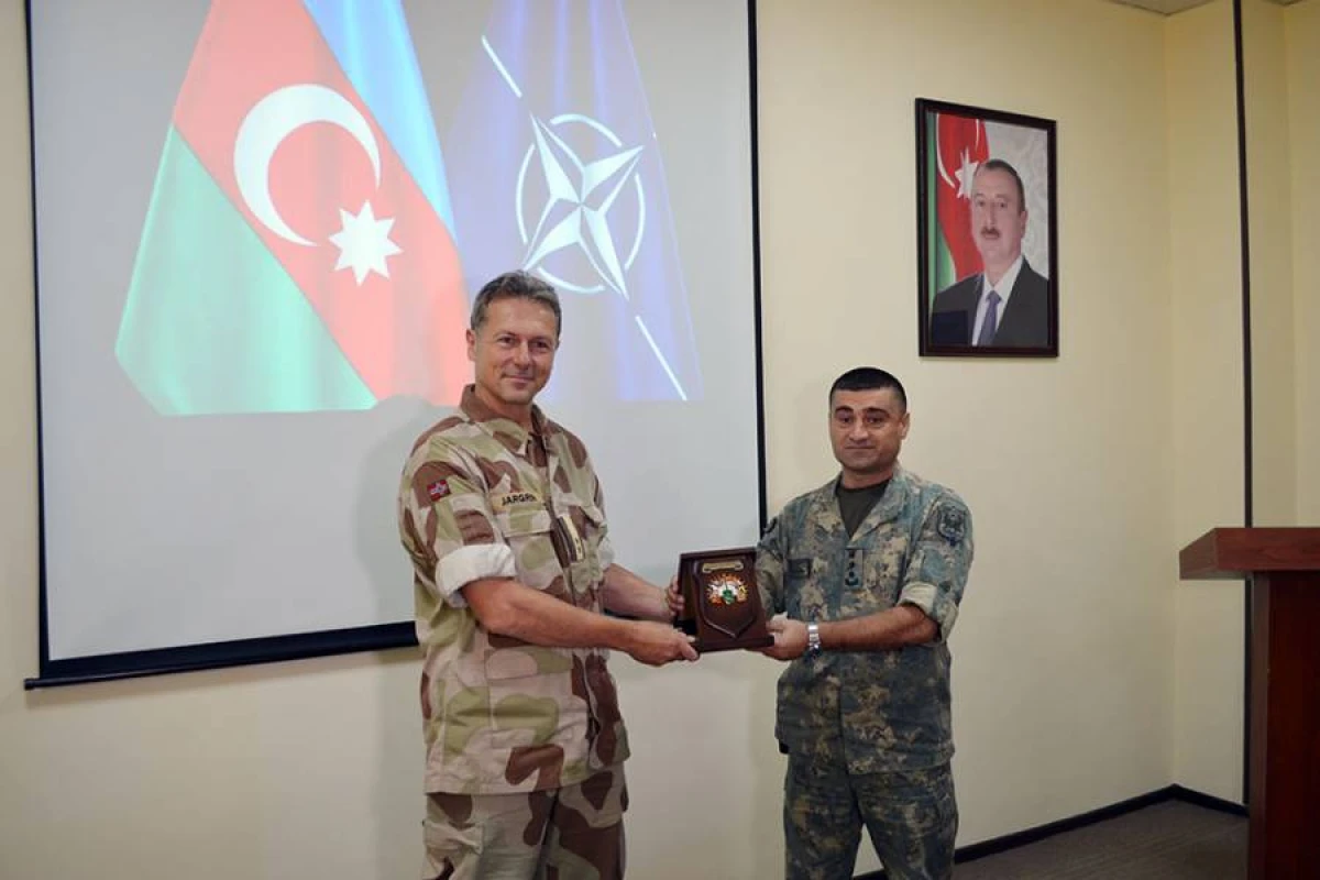 Bakıda NATO nümayəndə heyəti ilə görüş keçirildi