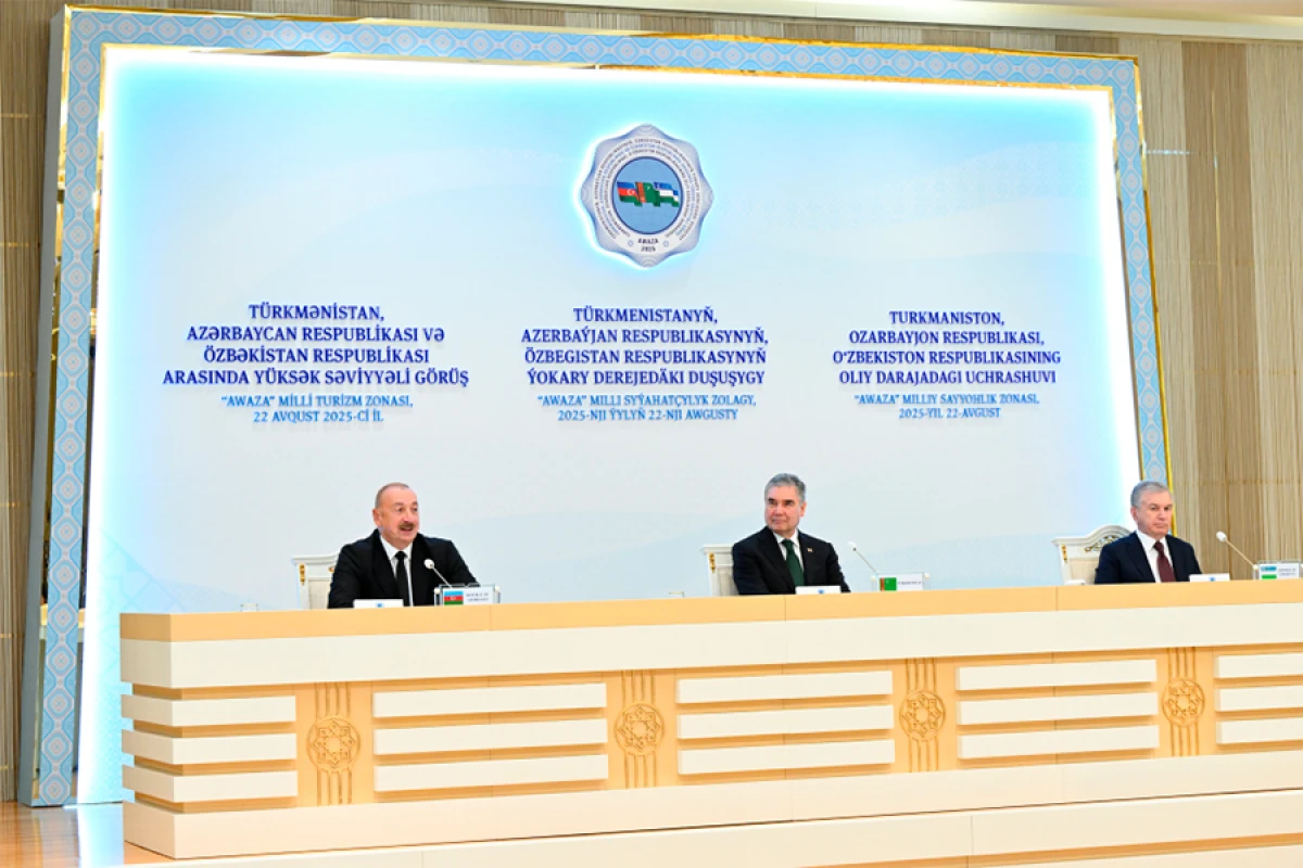 Azərbaycan, Türkmənistan və Özbəkistan liderləri mətbuata birgə bəyanatla çıxış etdilər [[- YENİLƏNDİ]]