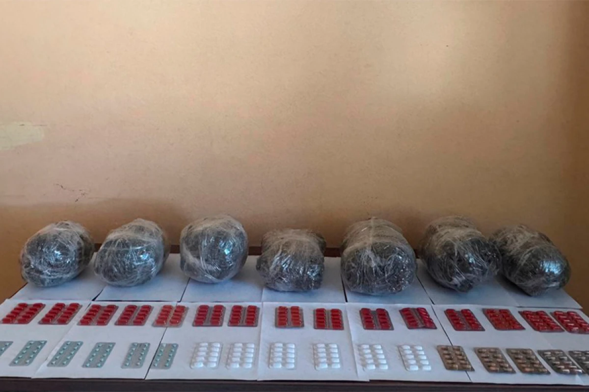 İrandan [[6 kiloqram narkotikin]] keçirilməsinin qarşısı alındı