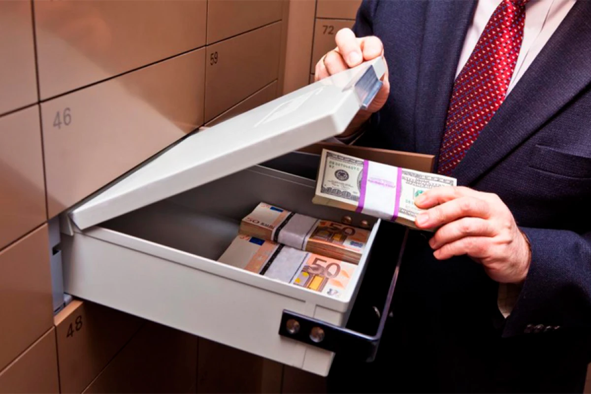 Bank sektorunda [[unikal müddətli əmanətçilərin sayı]] 170 min nəfəri ötdü