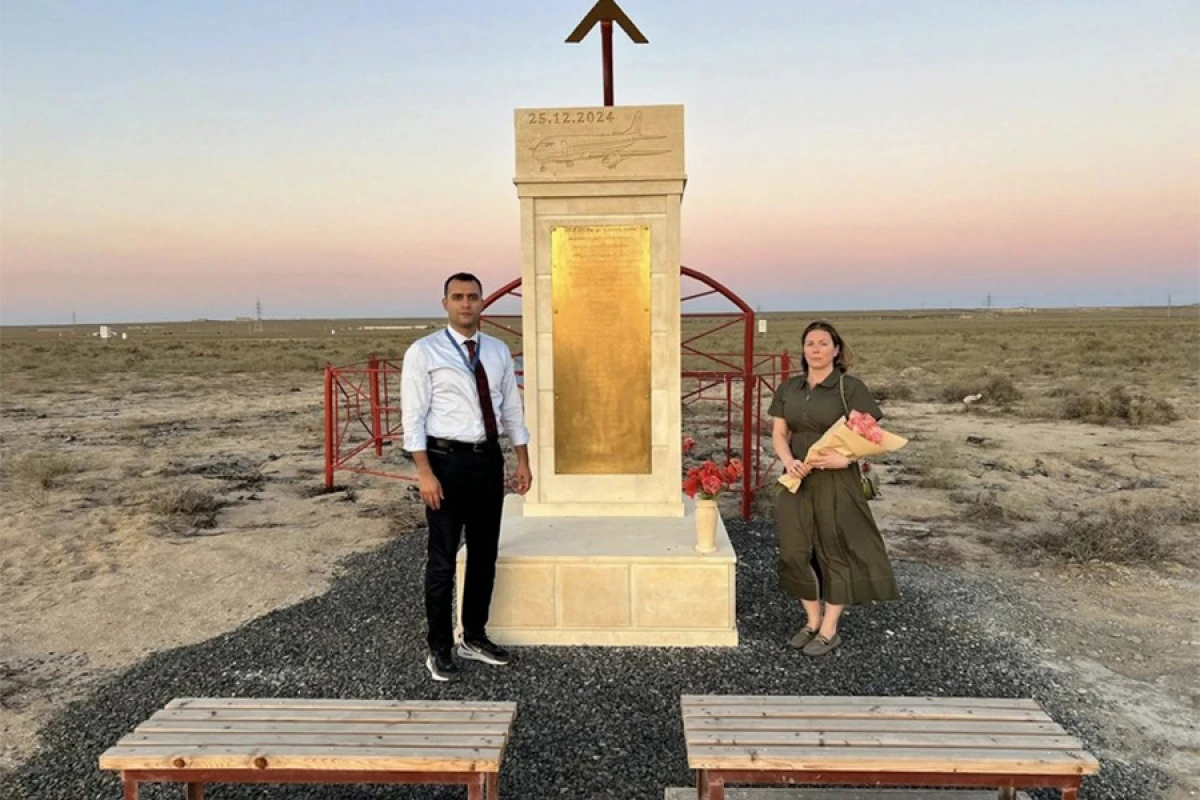 Eşli Tauers [[AZAL təyyarəsinin qəzaya uğradığı yeri]] ziyarət etdi