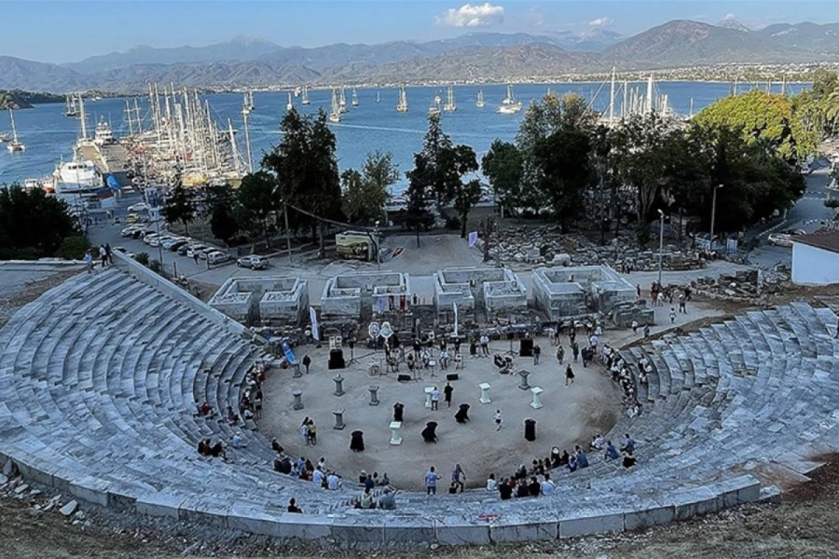 Aralıq dənizinin sirli guşəsi [[Fəthiyə]]