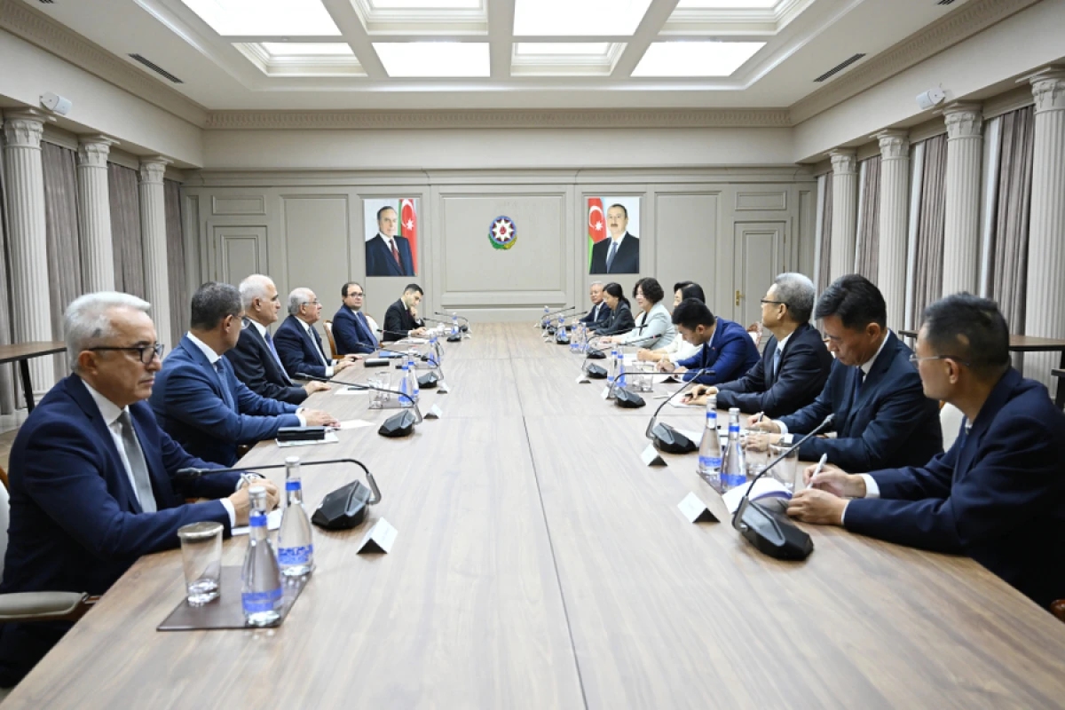 Baş nazir [[Su Hui ilə görüşdü]]