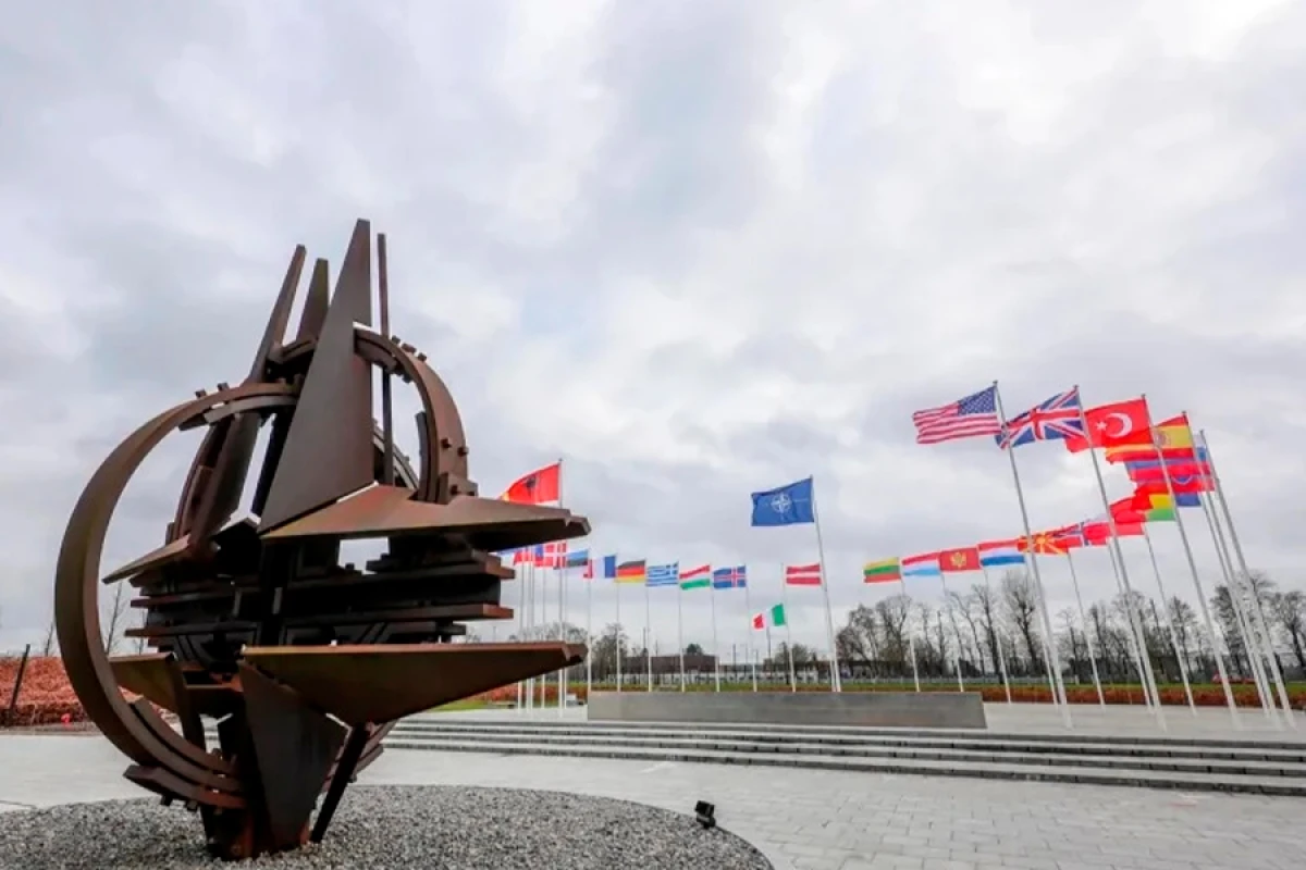 İspaniya [[NATO əməliyyatları üçün]] döyüş təyyarələri ayıracaq